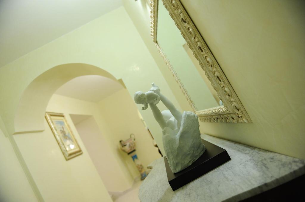 Albergo Le Dodici Lune 몬테코르비노로벨라 외부 사진